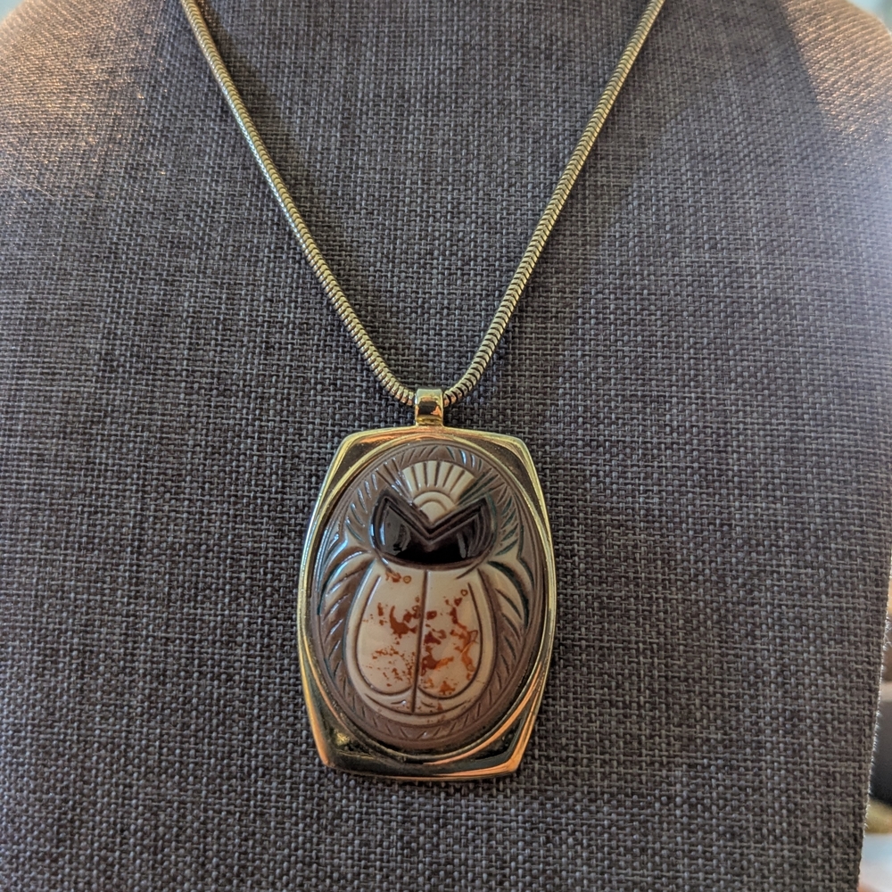 Whiting & Davis Gold and Black Necklace with Vintage-Inspired Design